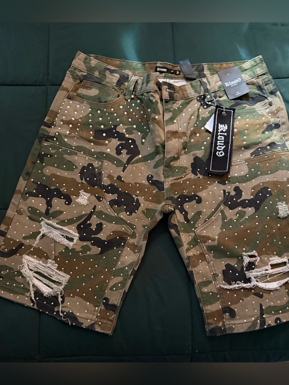 KLOUD9 CAMO RHINESTONED DISTRESSED SHORTS ***NWT